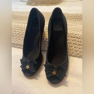 Sandalias con uso pero en buen estado .
Size 7,5 , están con medidas